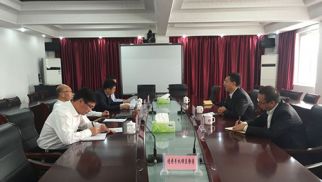 肖厚忠董事長與連云港城建集團領(lǐng)導座談